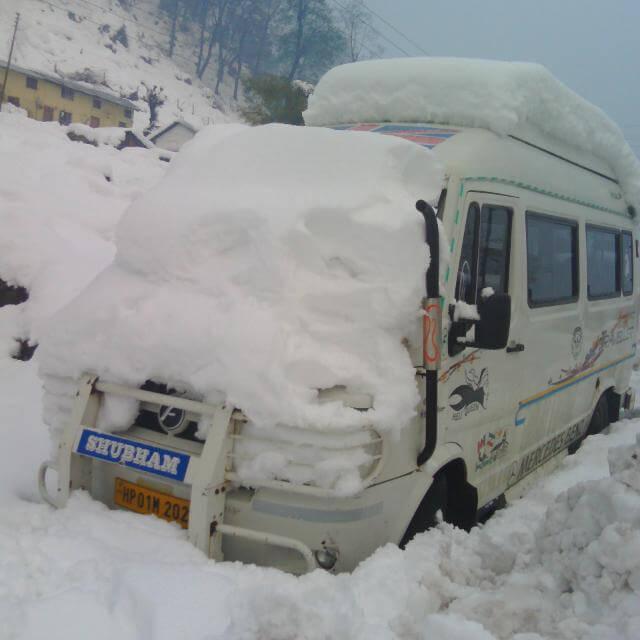 Tempo Traveller Service